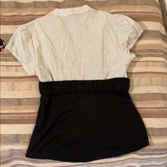3 short sleeve blouses - Picture 3 of 8
